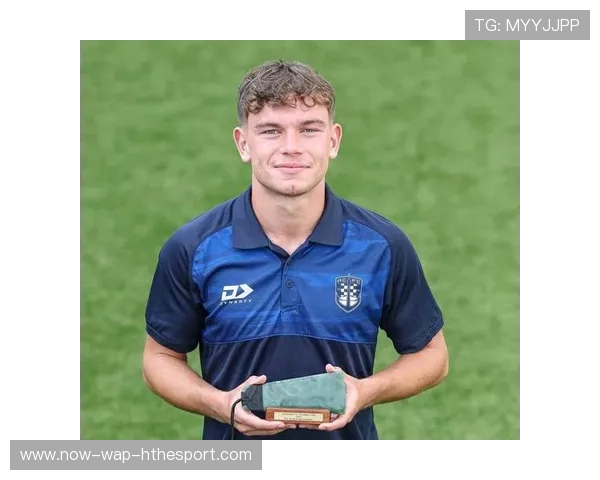 孔帕尼力克世俱杯冠军，豪取6连胜！32岁神锋梅开二度，孔帕尼什么水平